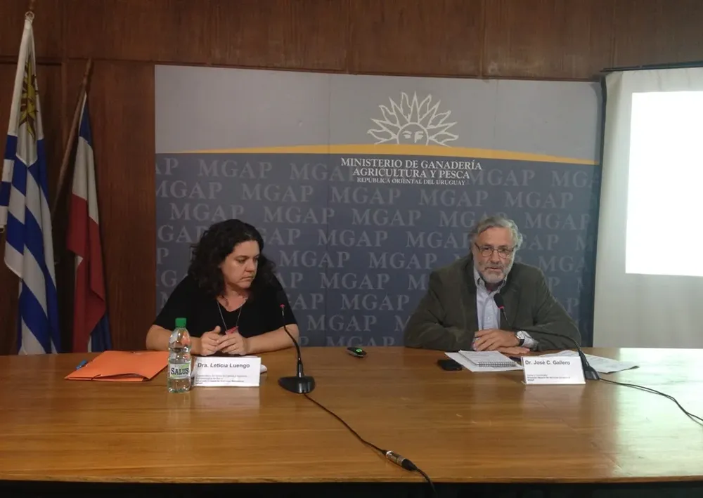 Leticia Luengo y José Gallero ayer en la conferencia