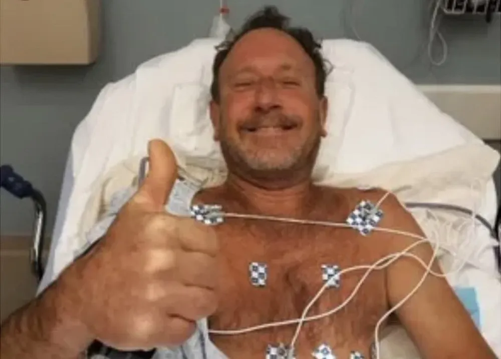 Michael Packard en el hospital