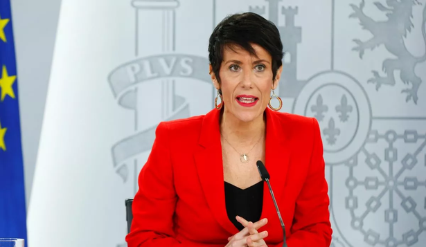 El Gobierno respalda la denuncia contra Julio Iglesias por agresión sexual y pide que se investigue