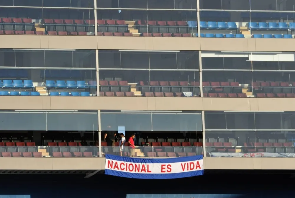 Los palcos tomando color