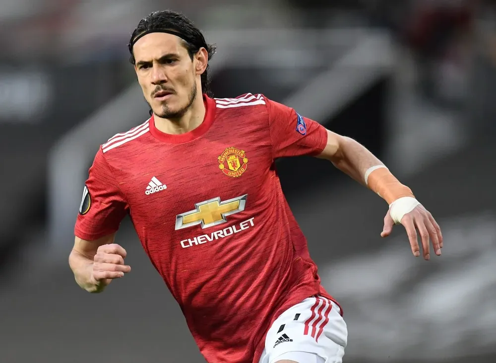 Cavani, potencia y movilidad en ataque