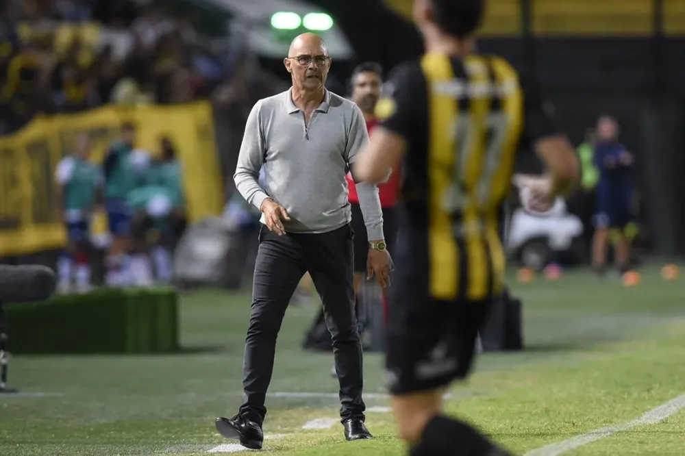 Alfredo Arias, DT de Peñarol