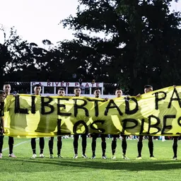 Los jugadores de Peñarol volvieron a pedir la liberación de los presos en Brasil