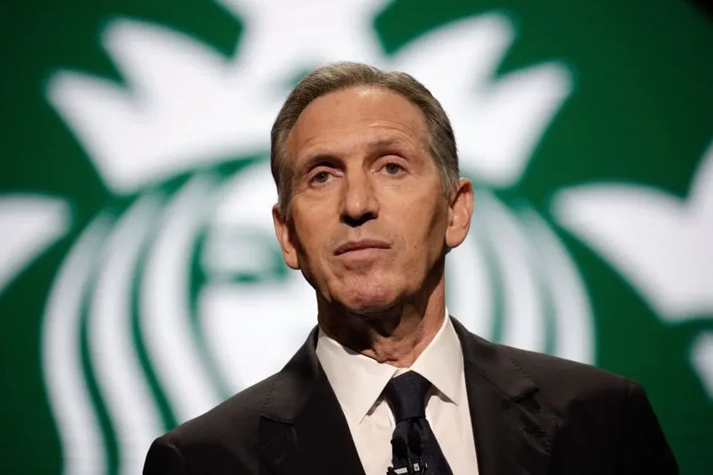 El presidente de Starbucks, Howard Schultz