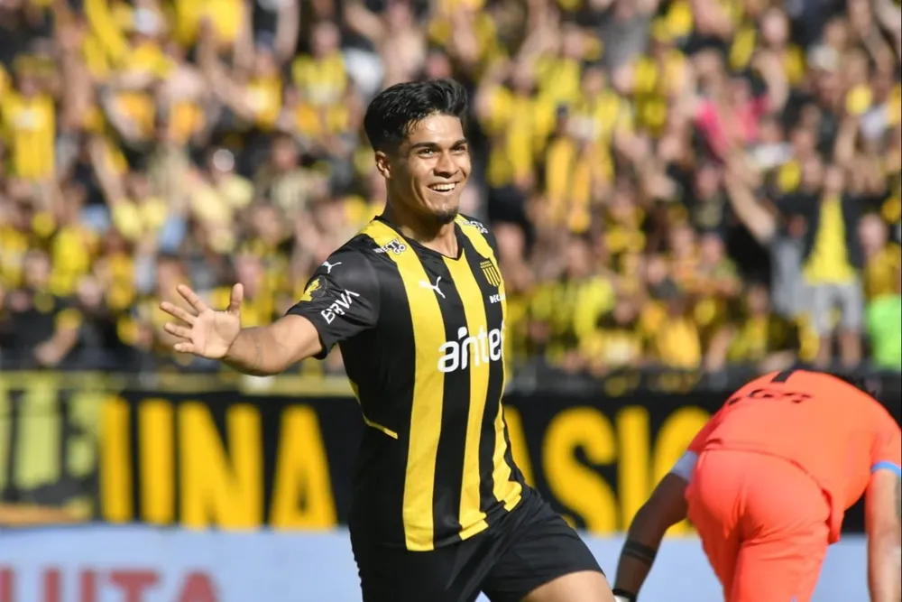 Arezo quiere el primer título con Peñarol