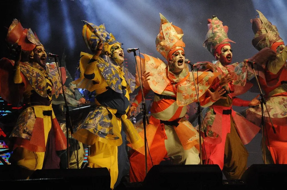 Murga Asaltantes con Patente.