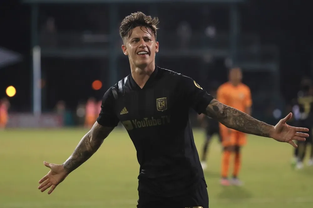 Brian Rodríguez dejará Los Angeles FC de la MLS