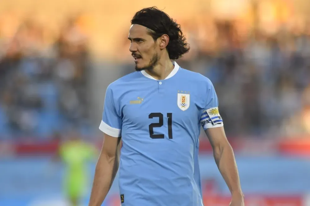 Edinson Cavani renunció a la selección de Uruguay
