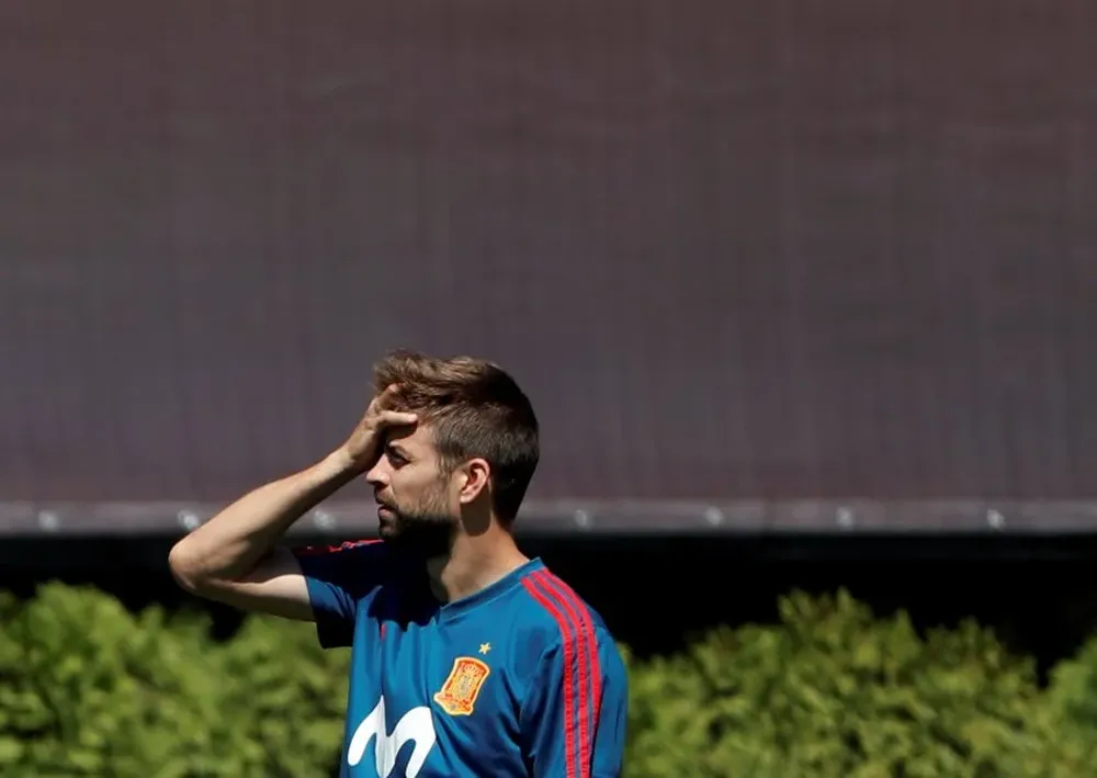 Piqué se lamenta por su lesión