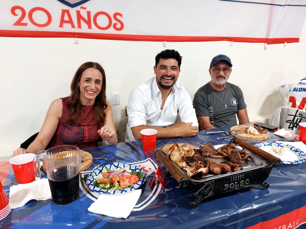 El emocionante homenaje al Chory Castro que le hicieron los hinchas de Nacional en Nueva York y Nueva Jersey El emocionante homenaje al Chory Castro que le hicieron los hinchas de Nacional en Nueva York y Nueva Jersey
