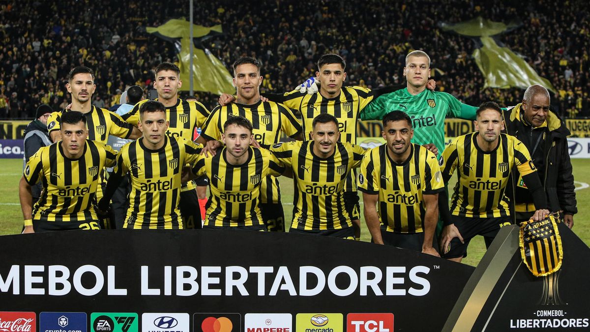 Club Atlético Peñarol history - Football history