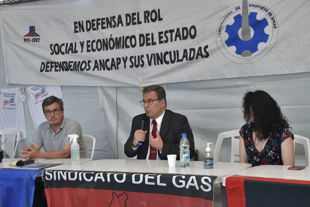Mesa-redonda-Ancap-DB_13.webp