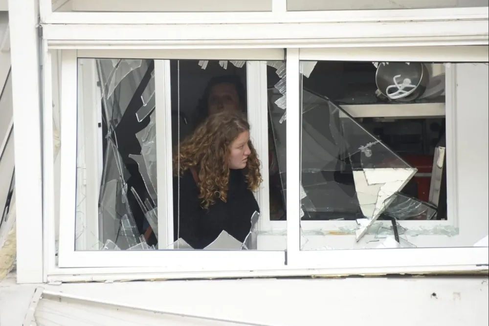 Explosión en edificio del barrio Villa Biarritz