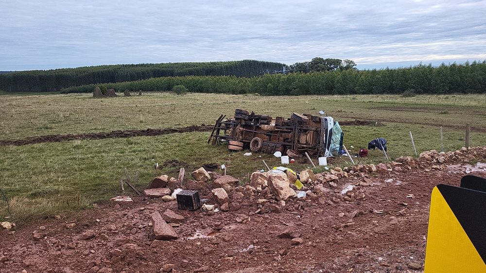 Así quedó el camión tras el siniestro
