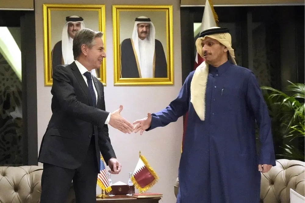 El primer ministro catarí dijo que era optimista, pero rechazó entrar en detalles sobre la respuesta de Hamás, debido a las delicadas circunstancias.