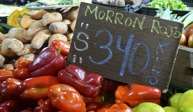 Morrón rojo: el precio, este jueves 23 de mayo, en uno de los supermercados del Centro en Montevideo.