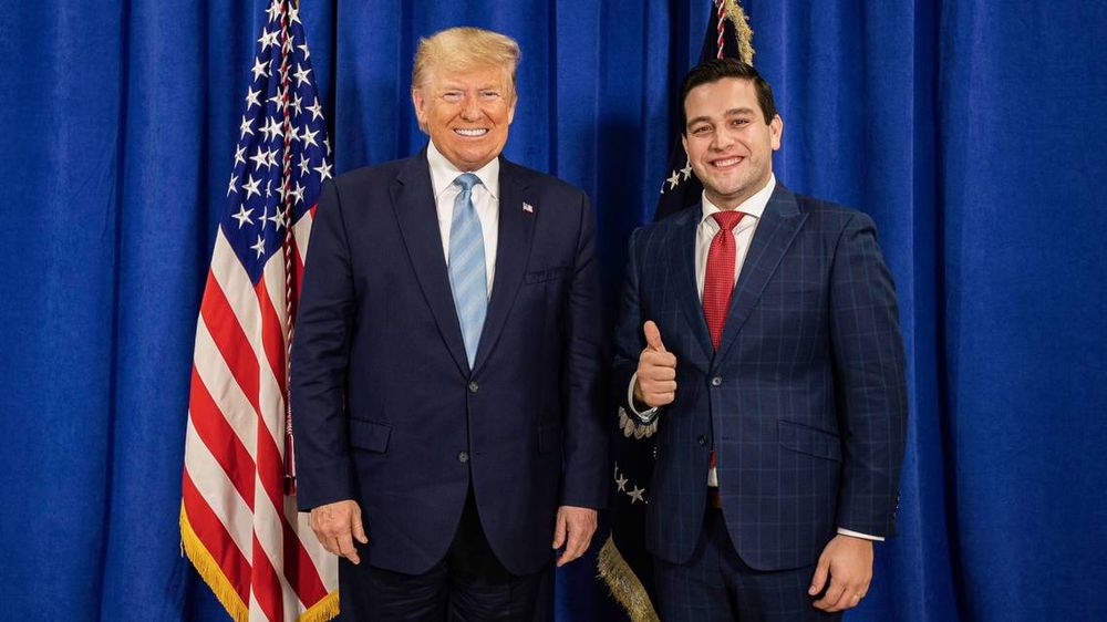 Donald J Trump y Kevin Marino Cabrera