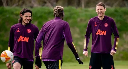 Edinson Cavani en la práctica del United antes del partido de vuelta con Granada