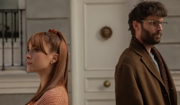 Primeras imágenes de PARED CON PARED, la primera película protagonizada por Aitana