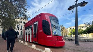 El tranvía de València vuelve a circular para dar servicio a 50.000 personas al día.