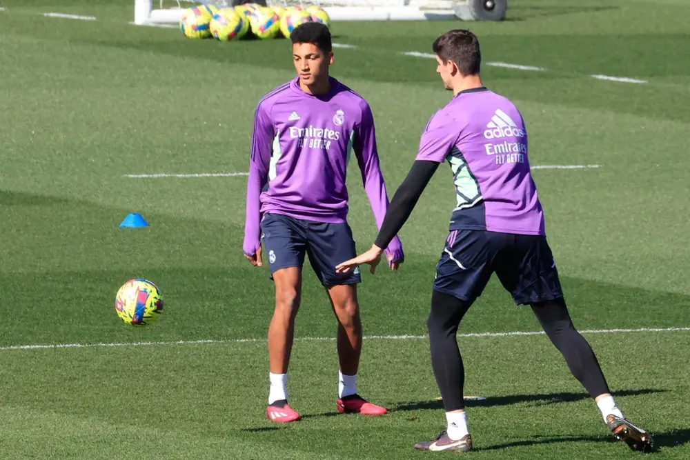 Álvaro Rodríguez y Thibaut Courtois