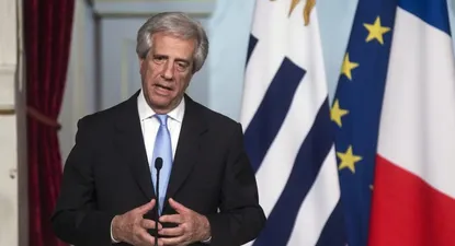 vazquez transmite solidaridad a francia por los ataques en paris