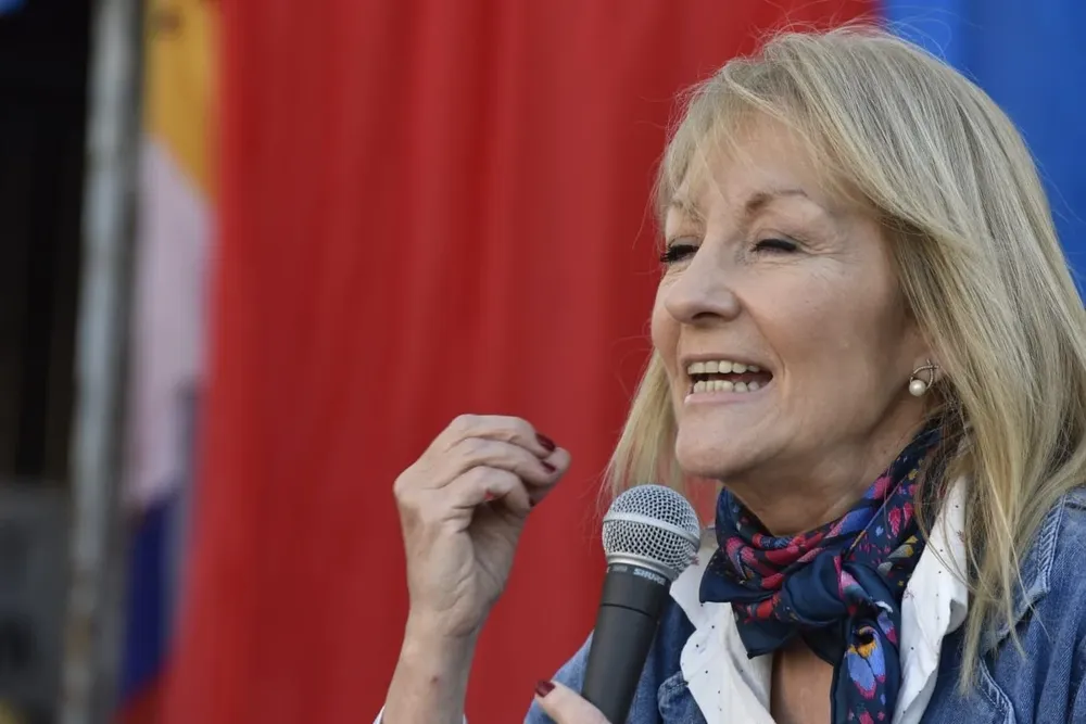 Carolina Cosse visitó comités de base este 25 de agosto