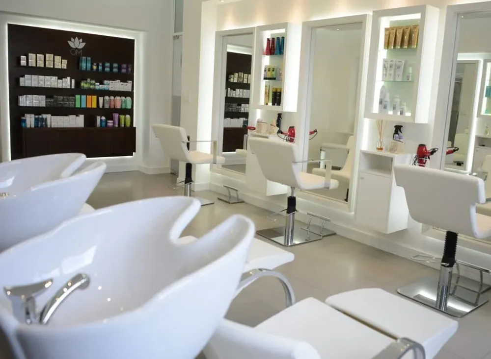 Om en Farmashop 11 en Luis Alberto de Herrera 2368, frente al sanatorio SMI