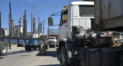 Puerto: sindicato aplica medidas y corta uno de los accesos