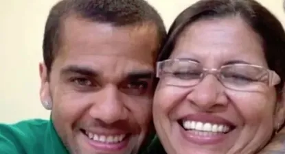 María Lucía, la mamá de Dani Alves, reaccionó a los comentarios sobre la posible muerte de su hijo