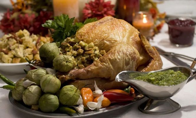 El costo de la cena de Acción de Gracias en Estados Unidos baja por tercer año consecutivo