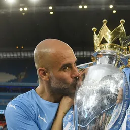 Guardiola se sometió a una operación en la espalda Guardiola se sometió a una operación en la espalda