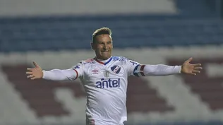 Bergessio y uno de sus festejos en el Gran Parque Central