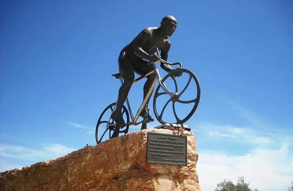 Marco Pantani, monumento