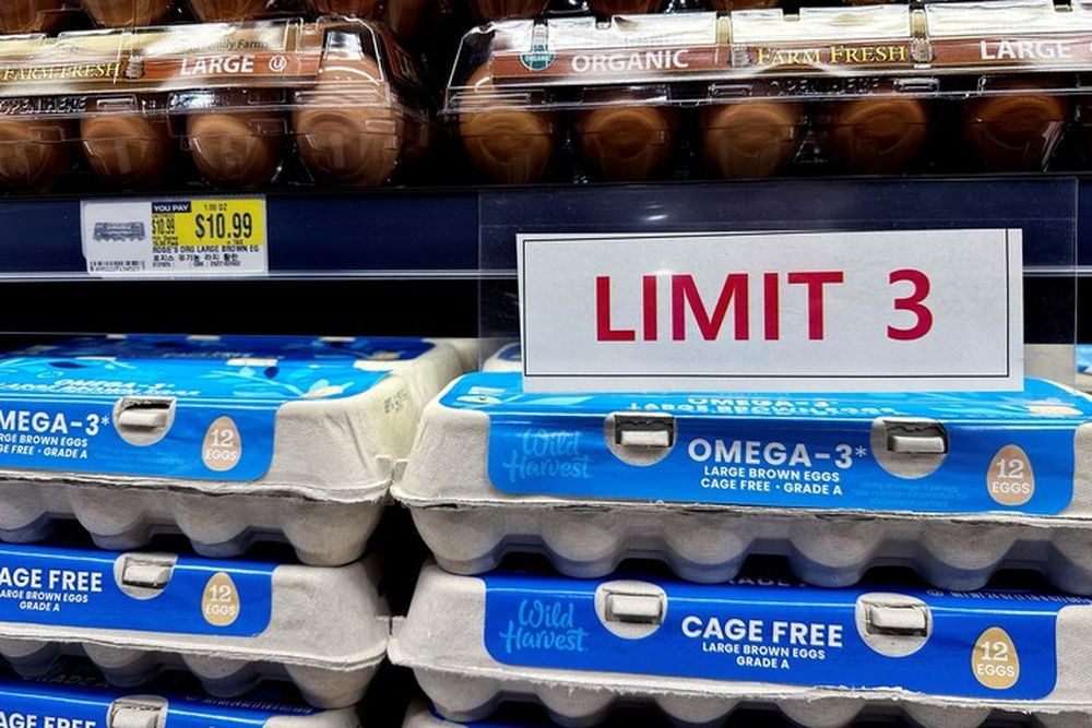 En un negocio de Nueva York no se pueden comprar más de tres huevos por persona.