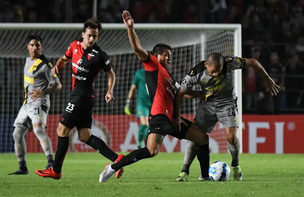 Walter Gargano y Luis Rodríguez