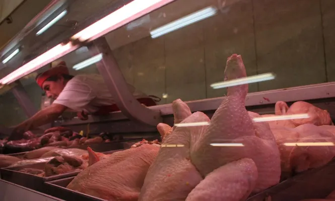 Uruguay exporta pollo barato y lo importa caro