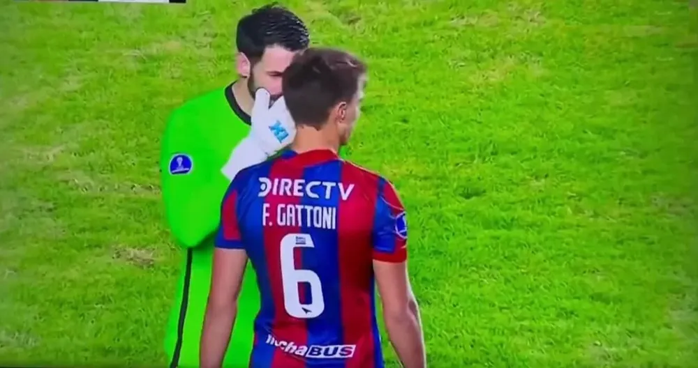 Batalla le dice a Gatoni que el rematador era Bareiro