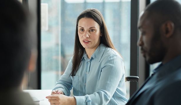 IE University lanza becas gratuitas en un programa de liderazgo para profesionales con discapacidad