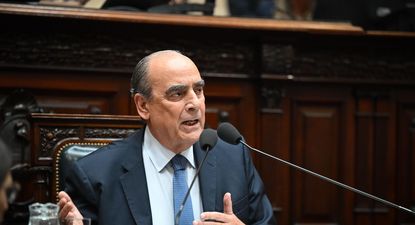 En medio de las denuncias por coimas en Discapacidad, Francos va al Congreso.