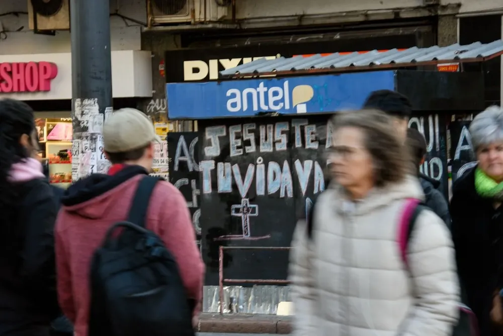 La mitad de los uruguayos dicen no tener religión.