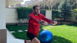 Diego Godín, capitán de la selección, concientiza a todos mientras entrena en su casa
