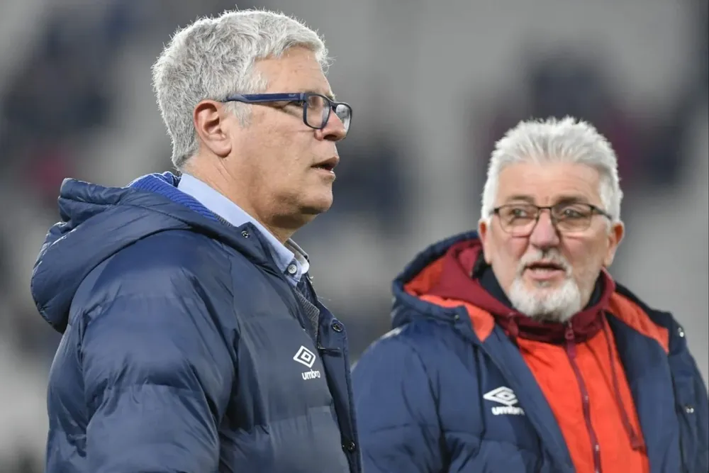 Álvaro Gutiérrez y su asistente Mario Picún