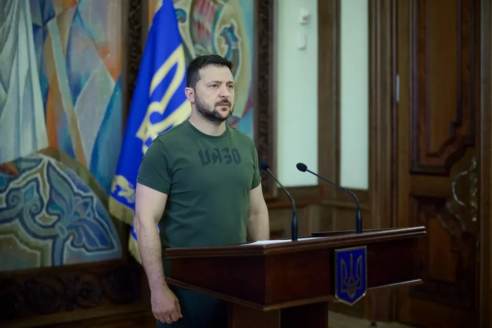 Zelensky afirmó que se están preparando nuevas soluciones de defensa para Ucrania, pero no dio detalles.