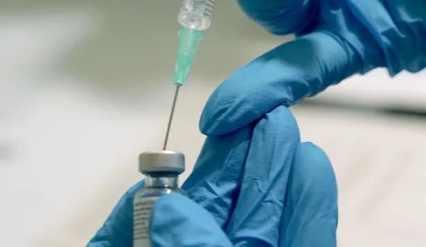 La Sinopharm se aplica en dos dosis con un intervalo de 28 días entre ambas
