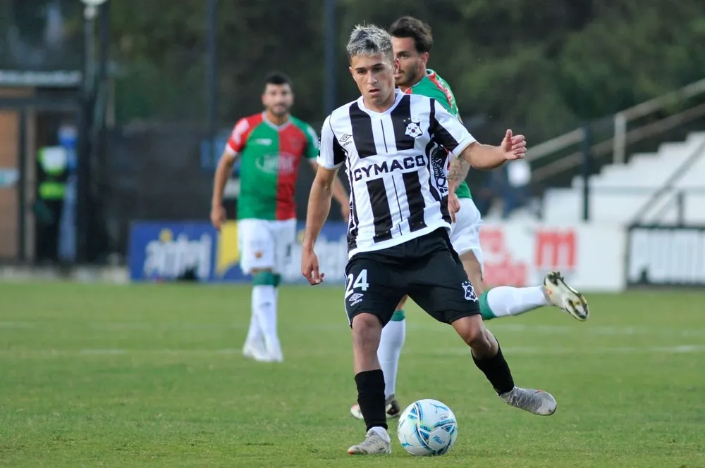 Diego Hernández de Wanderers enfrenta a Deportivo Maldonado