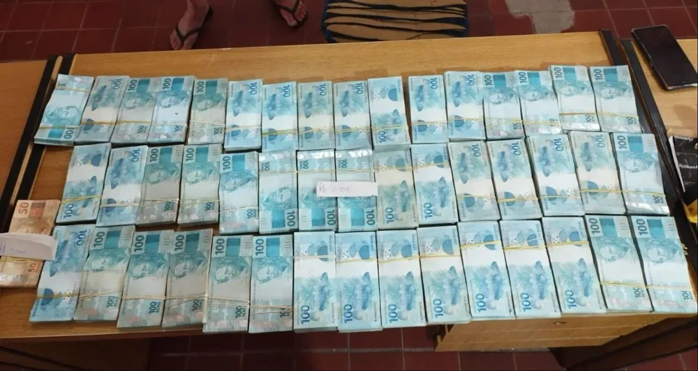 Incautación de 465.000 reales en la aduana de Río Branco