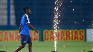 Christian Ebere en la presentación del plantel de Nacional
