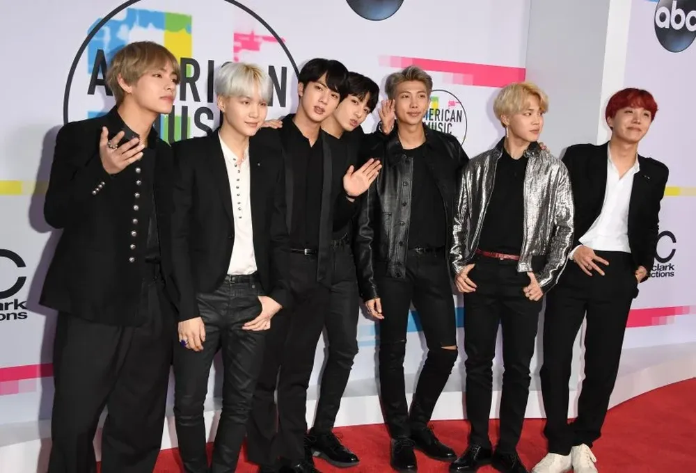 La banda coreana BTS en la alfombra roja de los American Music Awards en noviembre de este año.