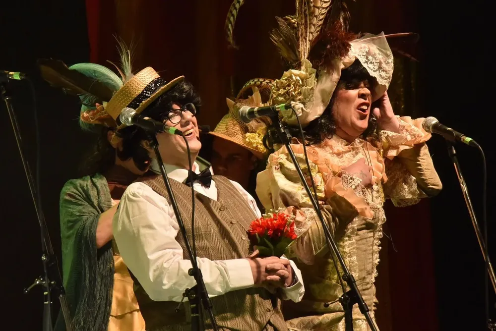 Parodistas Momosapiens